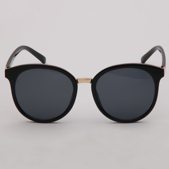 ROMWE SUNGLASSES - Picture 5 of 5